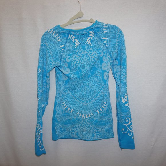 ATHLETA turquoise blue white performance top S - Picture 2 of 6
